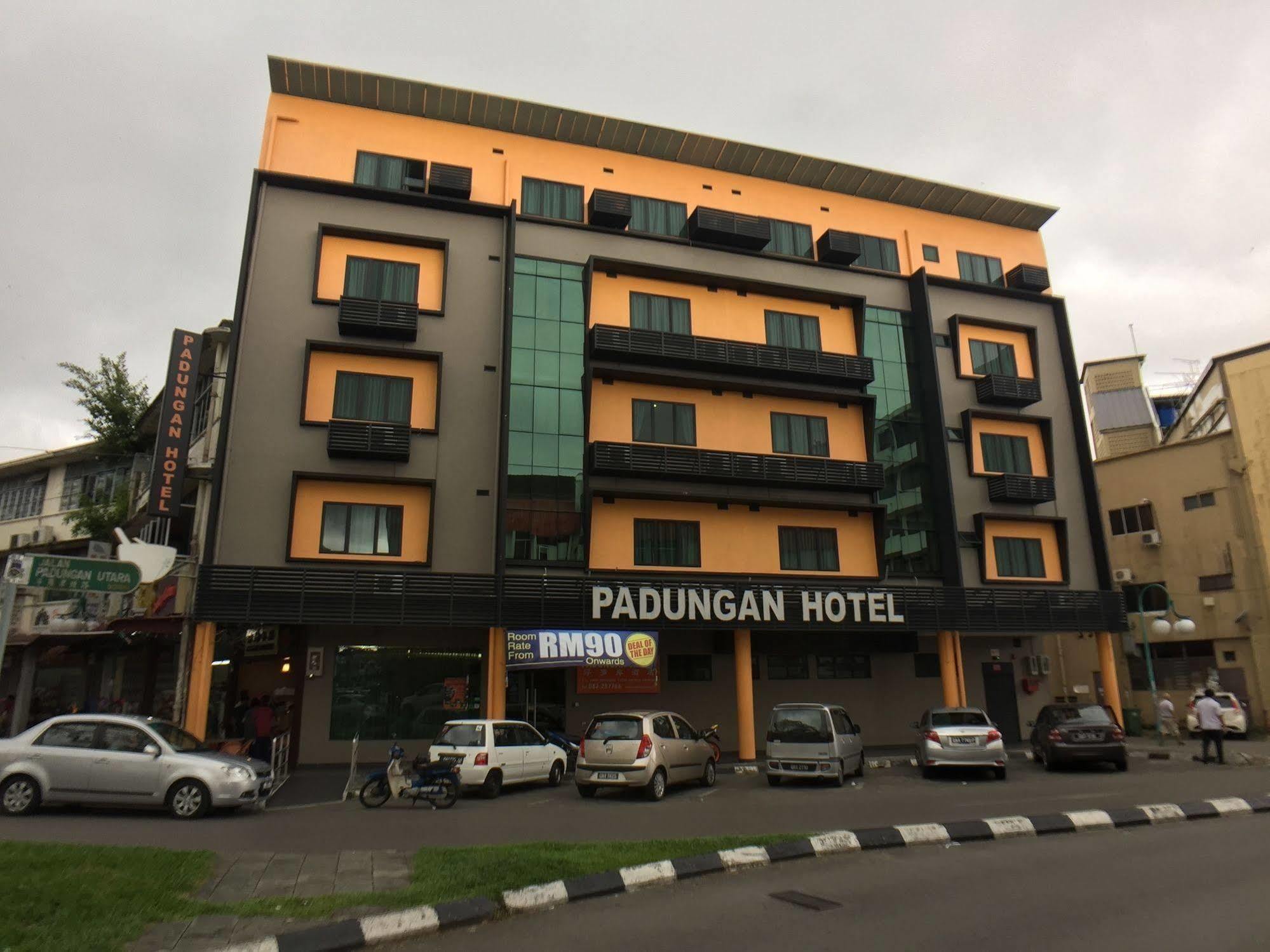 Padungan Hotel Kuching Kültér fotó