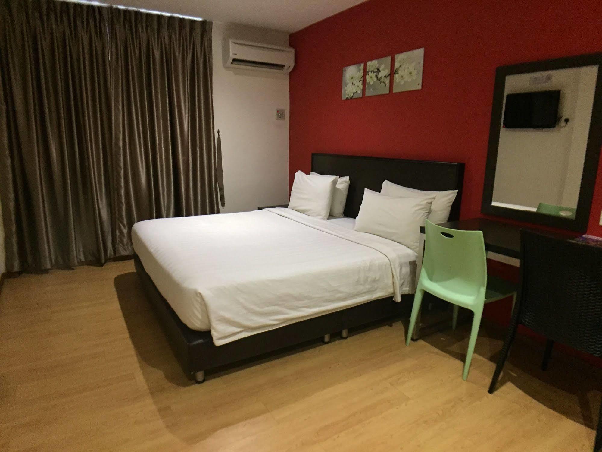 Padungan Hotel Kuching Kültér fotó